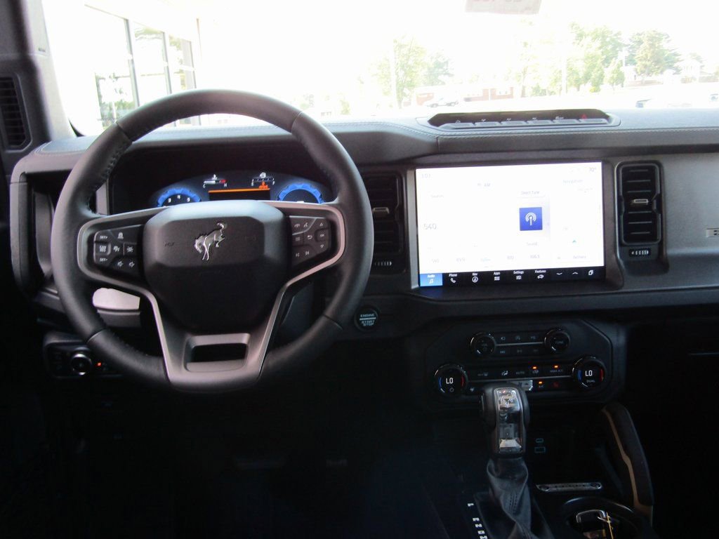 New 2025 Ford Bronco Badlands image 5