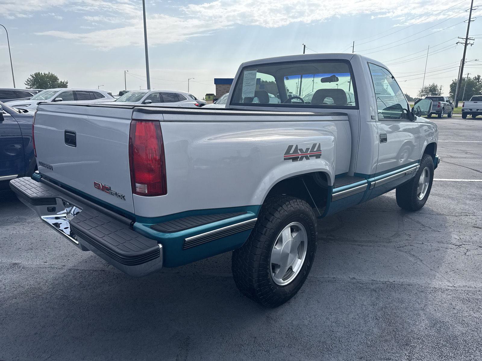 Used 1993 GMC Sierra 1500 4x4 Regular Cab image 4