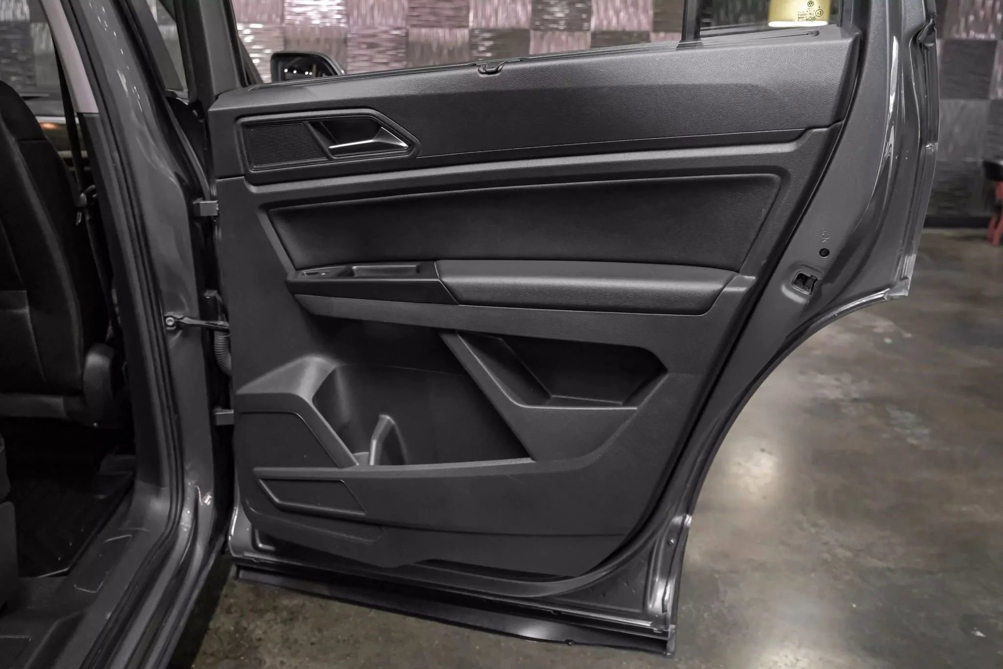 Used 2020 Volkswagen Atlas SE w/ Towing Package image 40