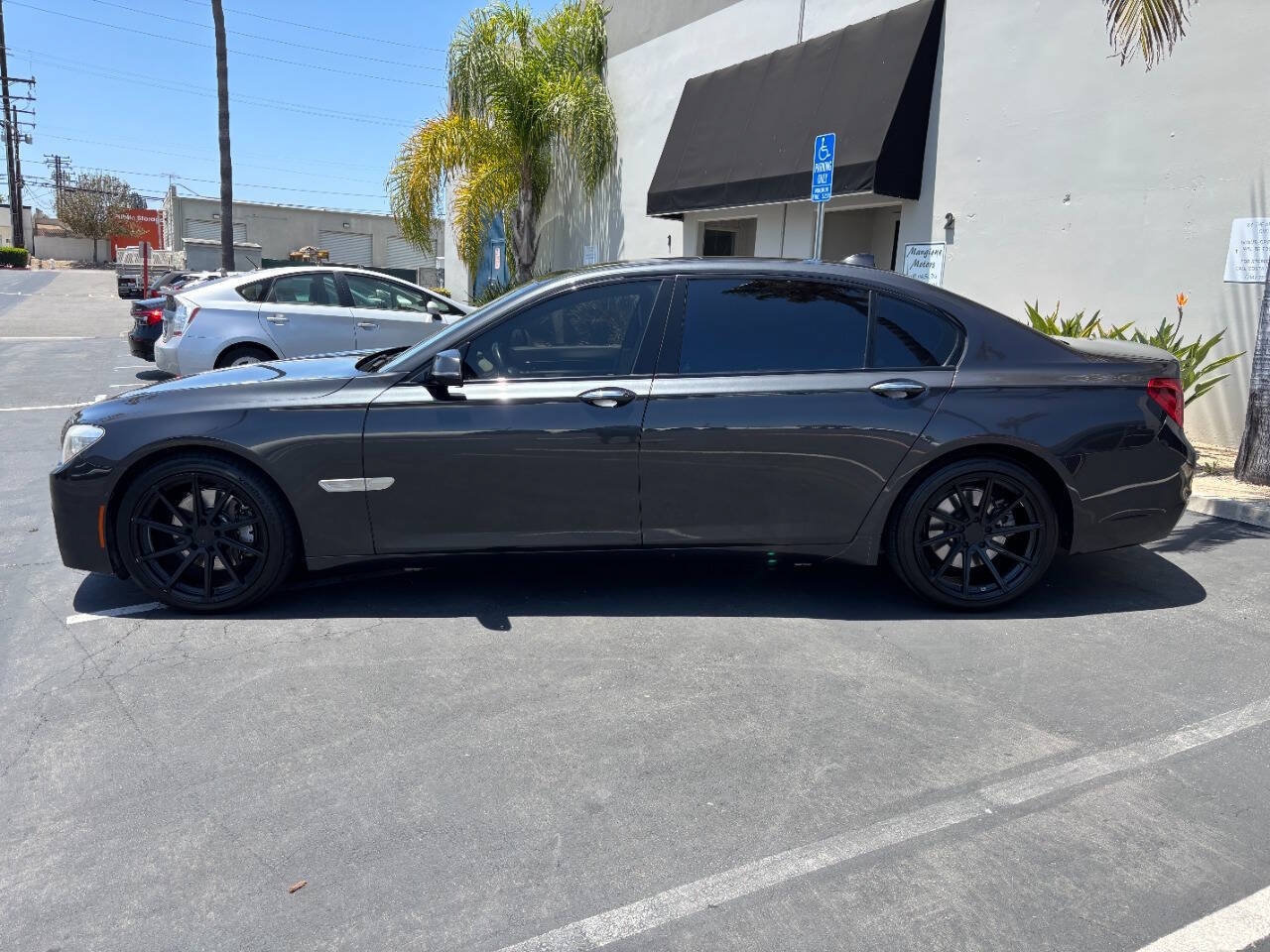 Used 2013 BMW 740Li RWD image 2
