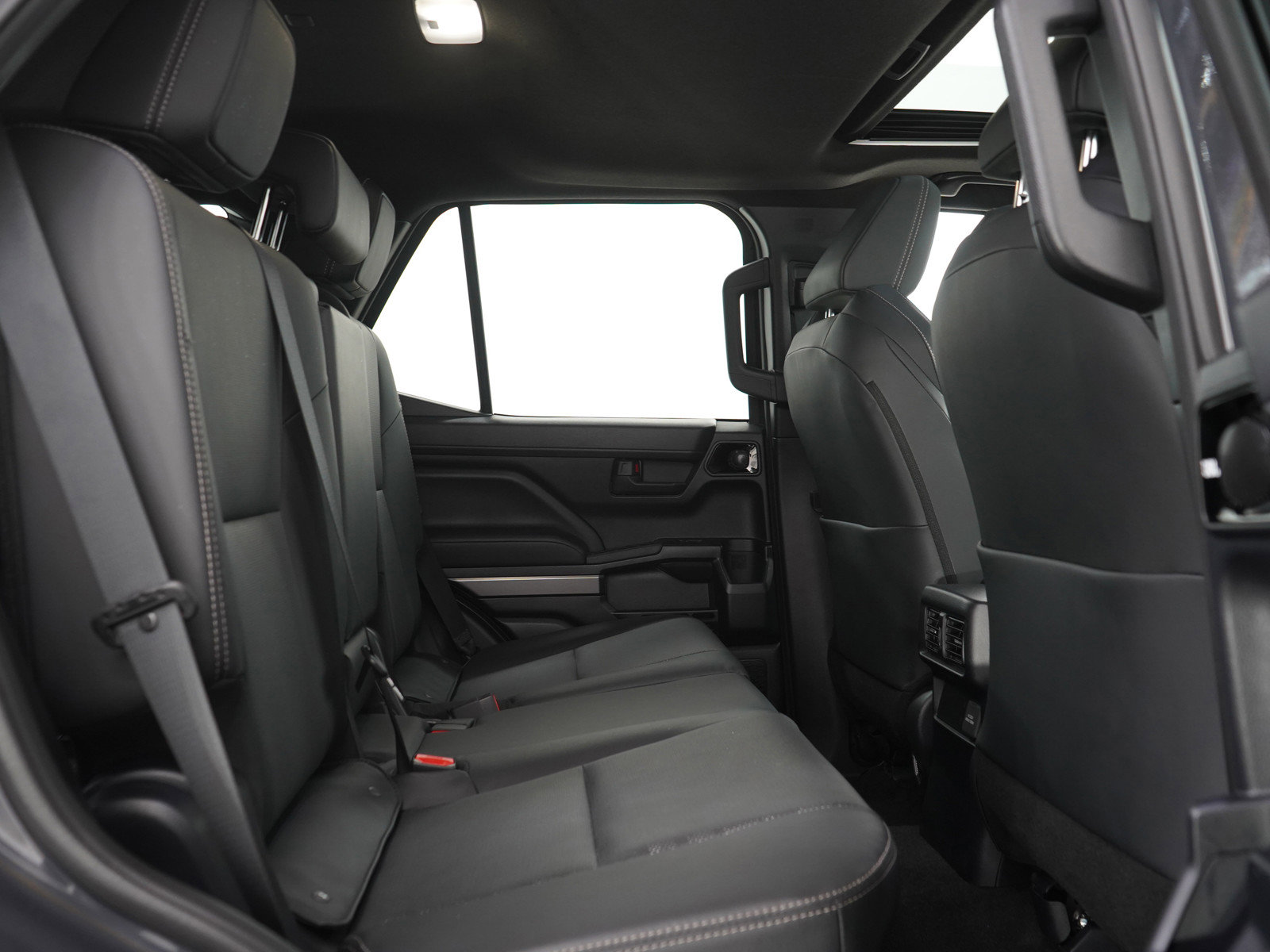Used 2025 Toyota 4Runner TRD Sport AWD/4WD image 12