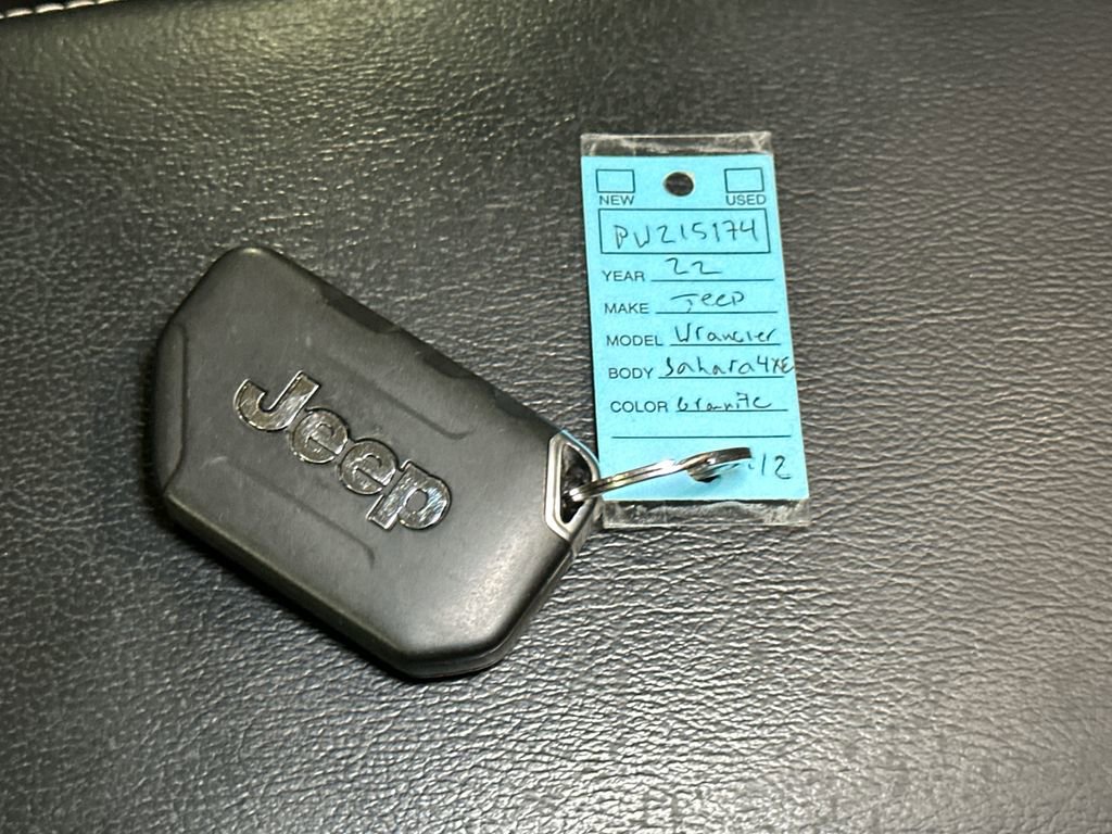 Used 2022 Jeep Wrangler Unlimited Sahara w/ Cold Weather Group image 34