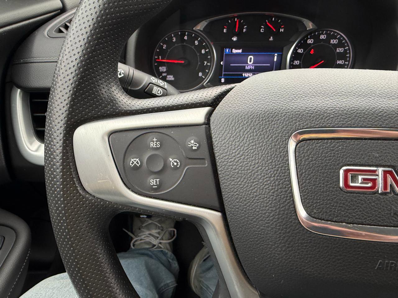 Used 2022 GMC Terrain SLE image 22