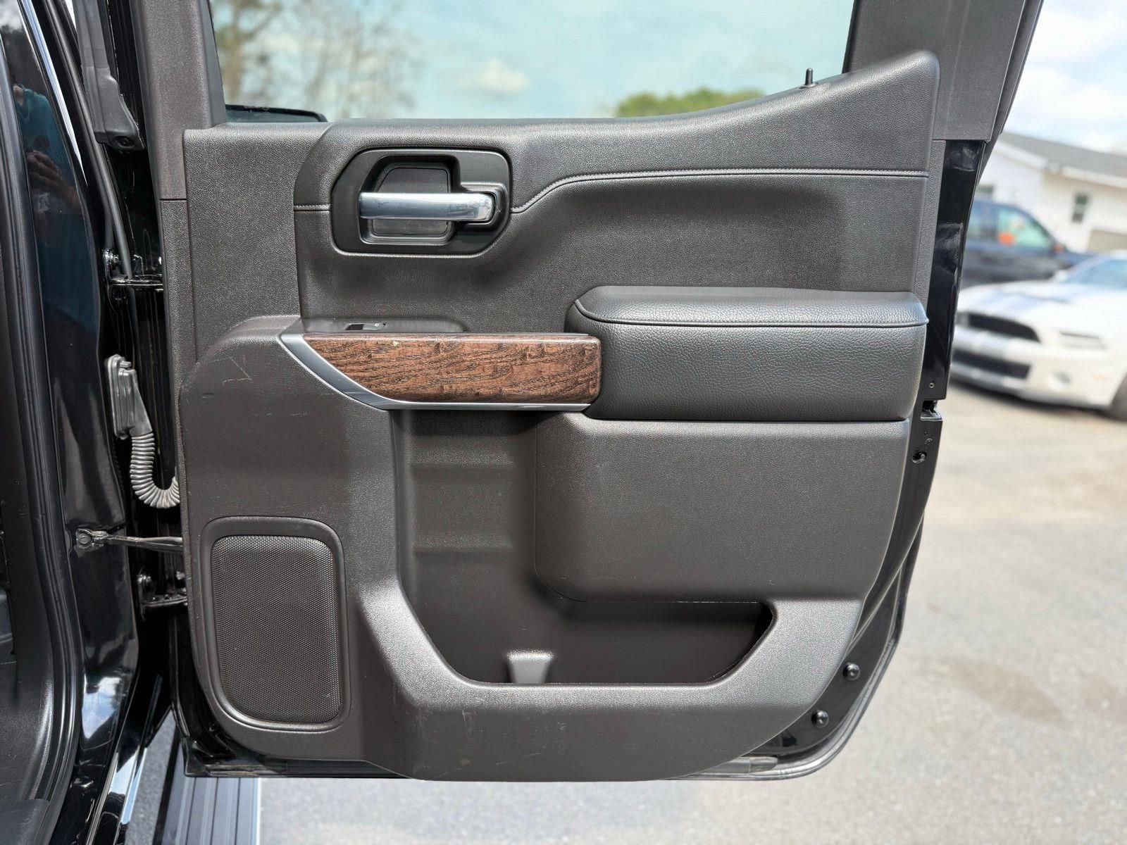 Used 2020 GMC Sierra 1500 Denali w/ Denali Ultimate Package AWD/4WD image 34