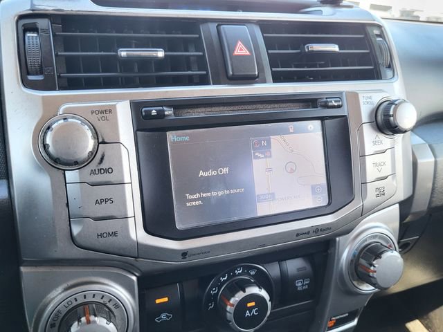 Used 2018 Toyota 4Runner SR5 AWD/4WD image 15