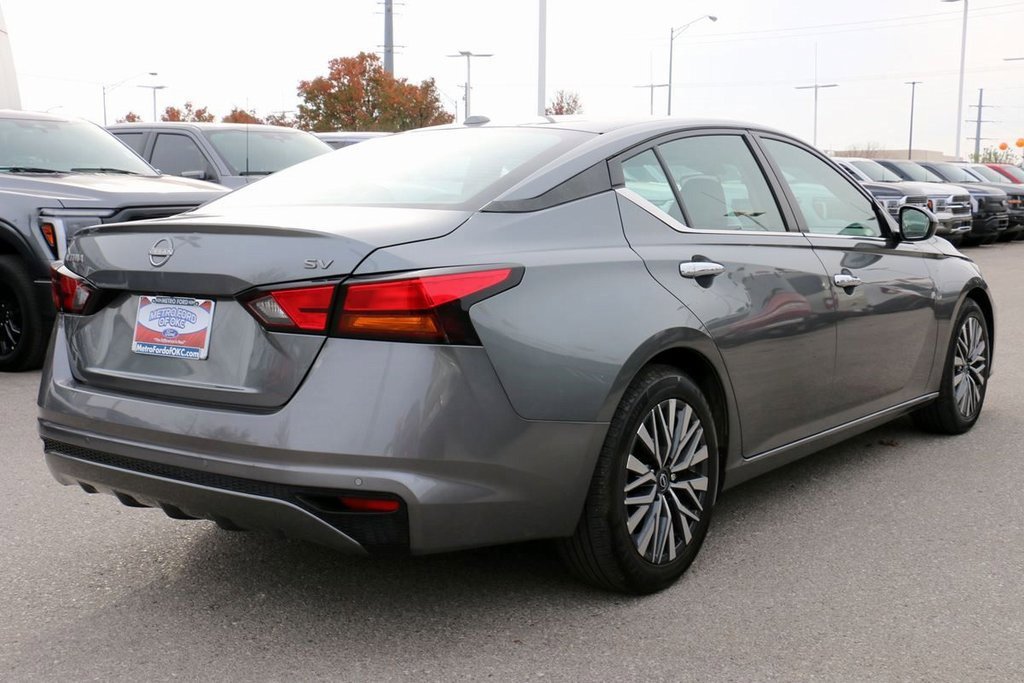Used 2023 Nissan Altima 2.5 SV image 5
