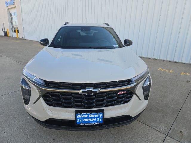 Used 2026 Chevrolet Trax RS w/ Driver Confidence Package image 3