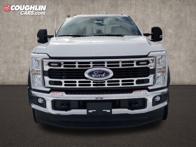 New 2025 Ford F550 4x4 Supercab Super Duty image 2