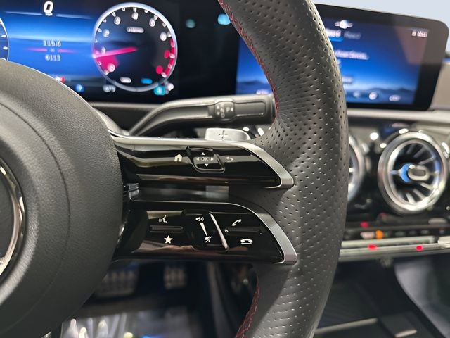 Used 2025 Mercedes-Benz CLA 250 4MATIC image 19