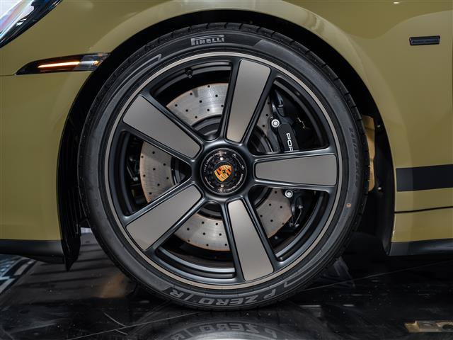 Certified 2026 Porsche 911 GTS RWD image 24