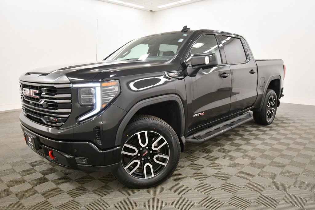 Used 2022 GMC Sierra 1500 AT4 w/ AT4 Premium Package image 2