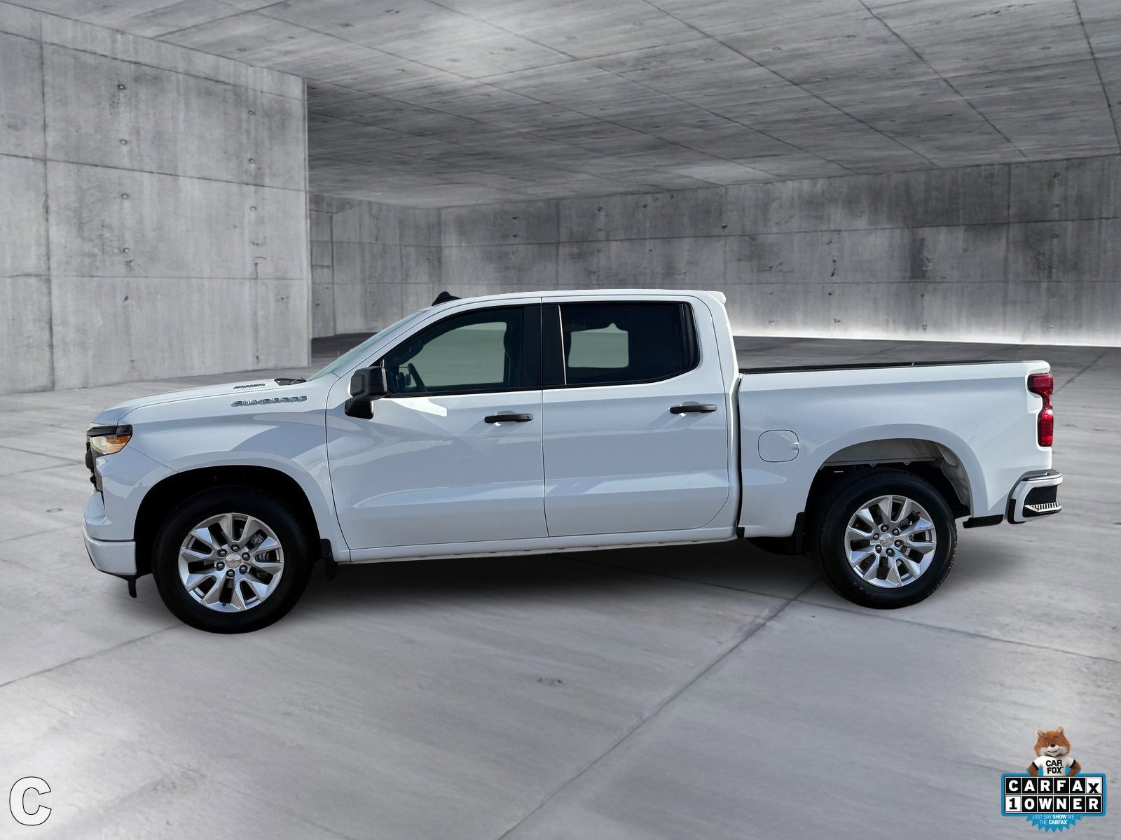Used 2026 Chevrolet Silverado 1500 Custom image 3