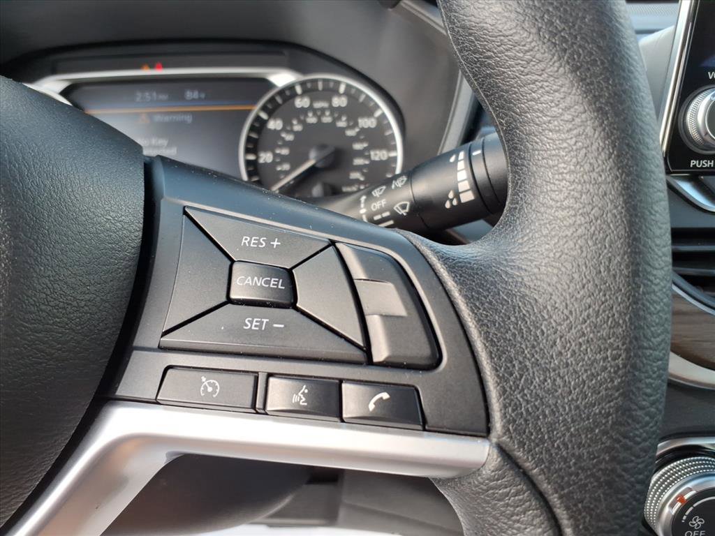 Used 2025 Nissan Altima 2.5 SV image 18