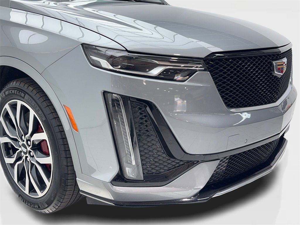 Used 2024 Cadillac XT6 Sport image 3