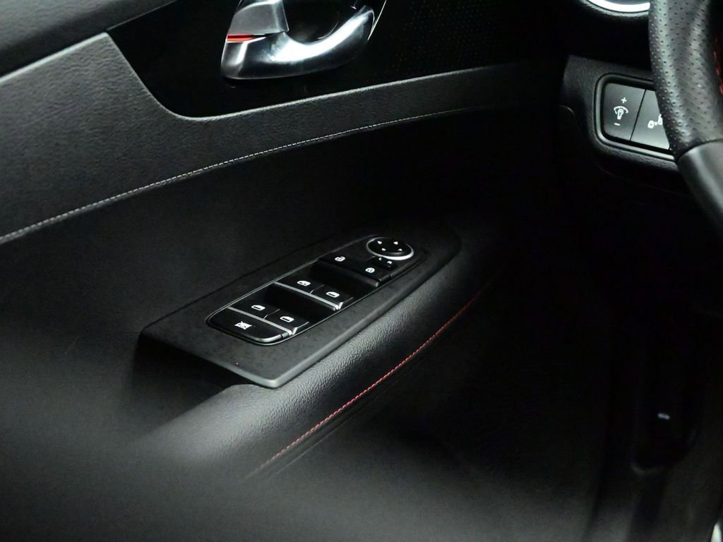 Used 2023 Kia Forte GT image 40