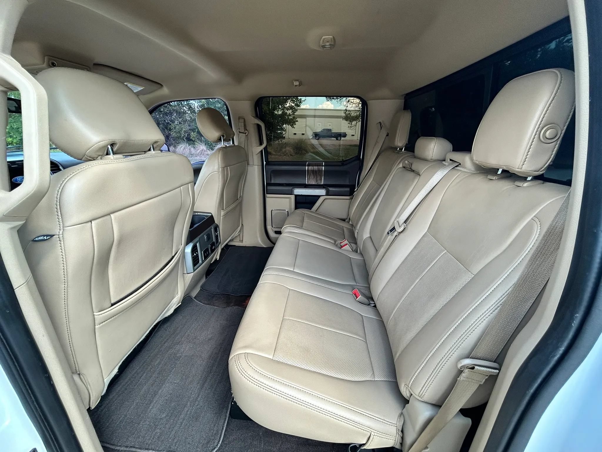 Used 2019 Ford F150 Lariat RWD image 12