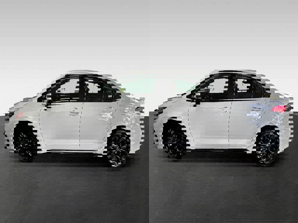 Used 2024 Toyota Corolla SE w/ SE Premium Package FWD image 4