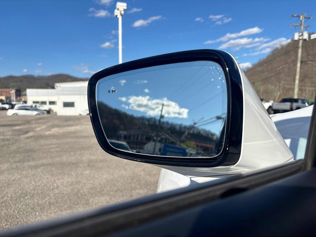 Used 2023 Buick Enclave Essence w/ Experience Buick Package AWD/4WD image 11