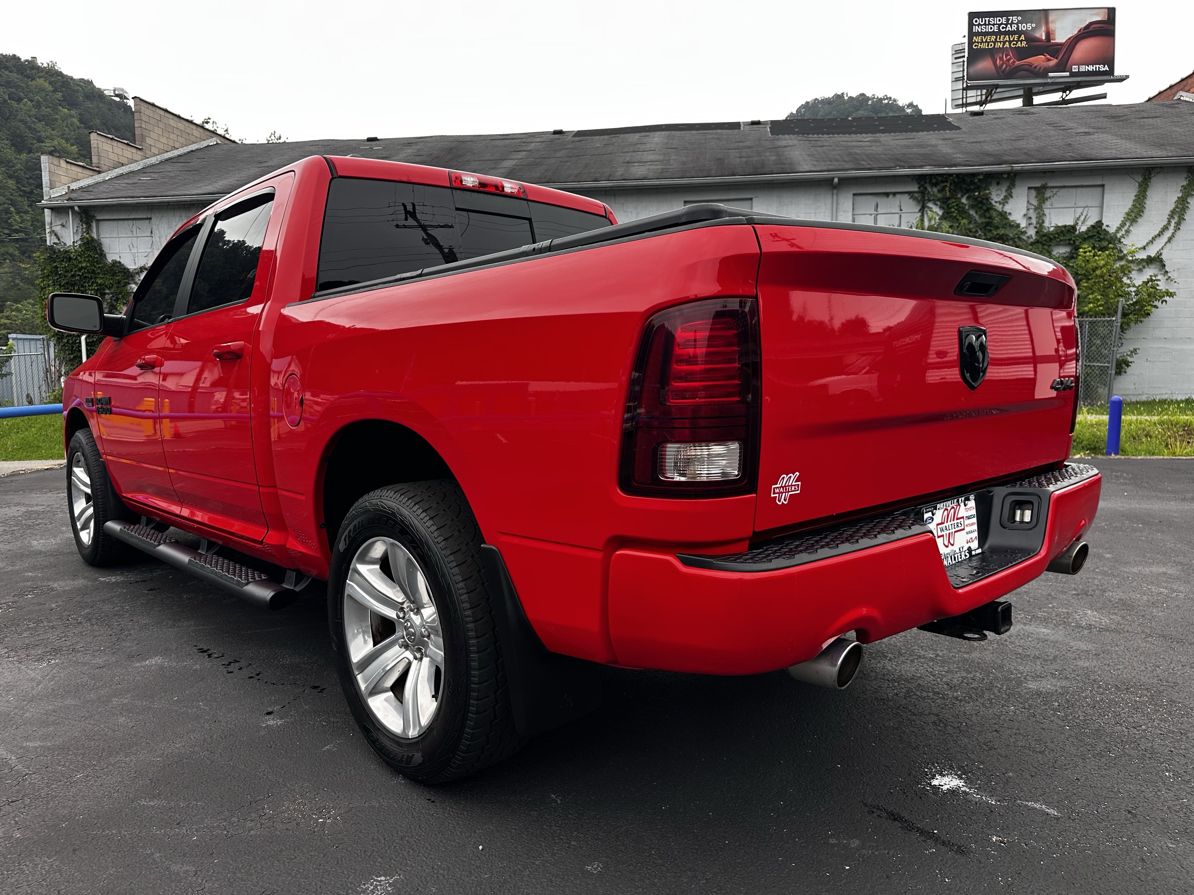 Used 2016 RAM 1500 Sport w/ Comfort Group image 3
