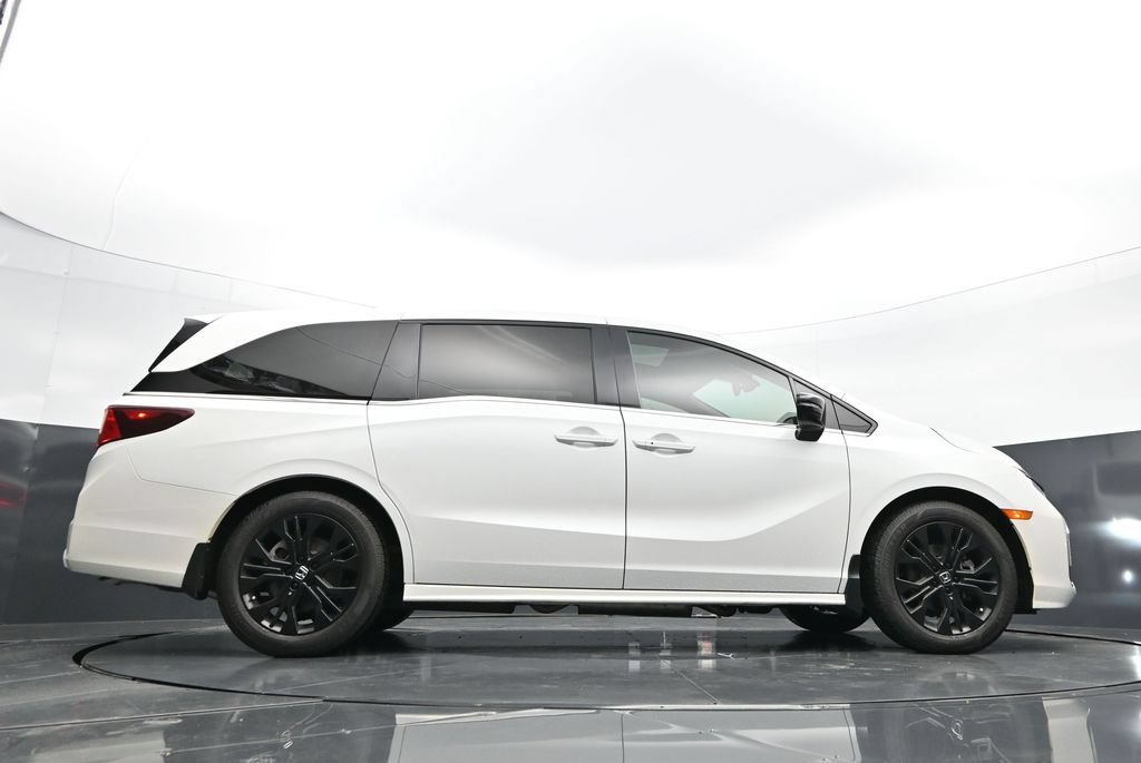 Used 2025 Honda Odyssey Sport-L image 48