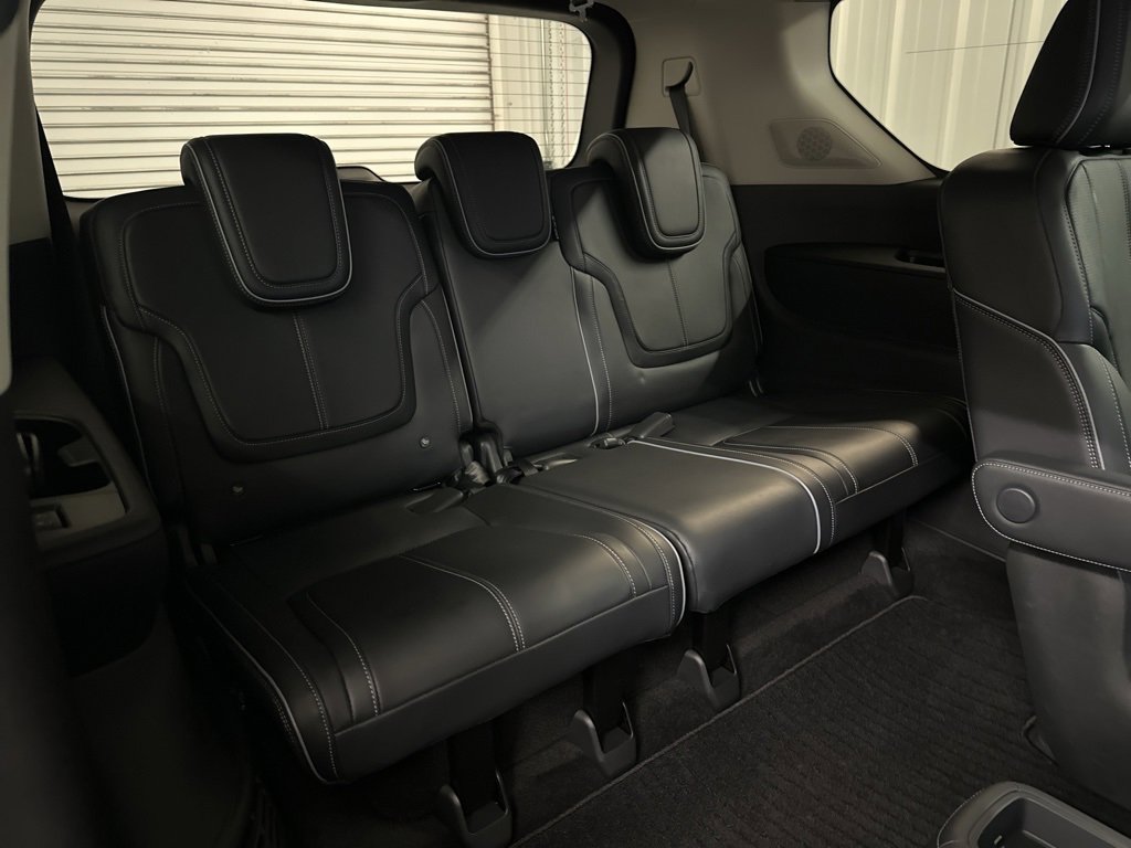 Certified 2025 INFINITI QX80 Sensory image 42