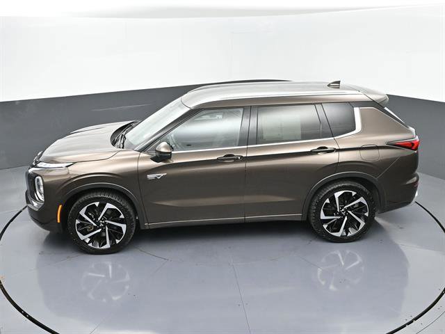 Used 2023 Mitsubishi Outlander SEL AWD/4WD image 42