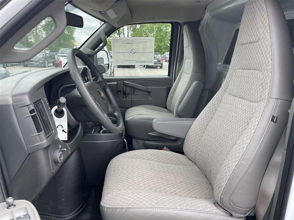 New 2025 Chevrolet Express 2500 w/ Driver Convenience Package image 7
