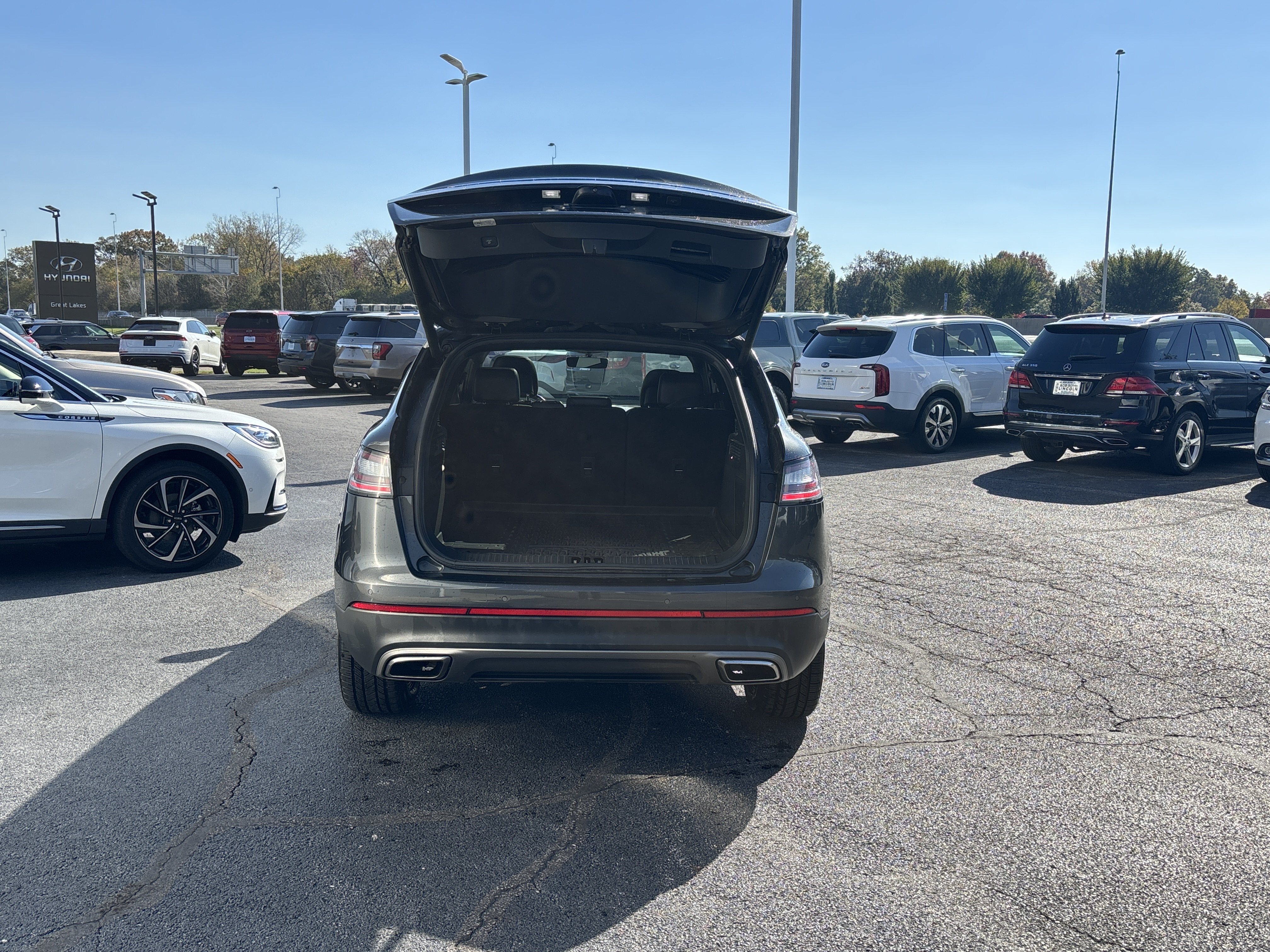 Used 2019 Lincoln Nautilus Reserve AWD/4WD image 5