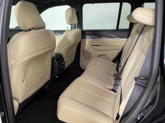 New 2025 Jeep Grand Cherokee Limited w/ Luxury Tech Group II image 4