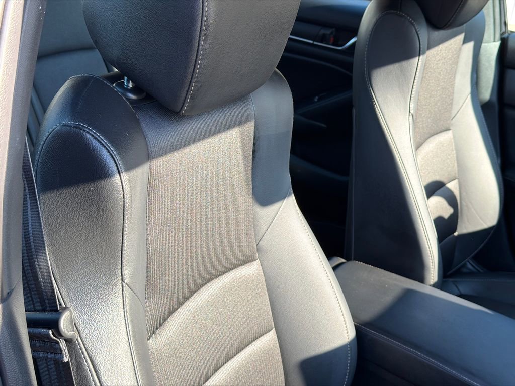 Used 2021 Honda Accord Sport image 8
