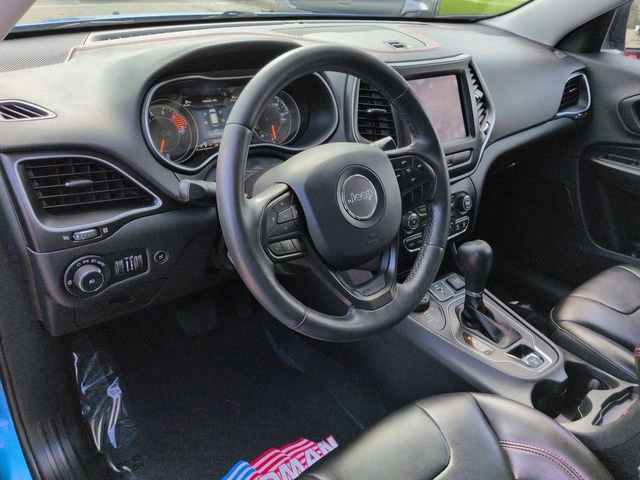 Used 2020 Jeep Cherokee Trailhawk w/ Comfort/Convenience Group image 12