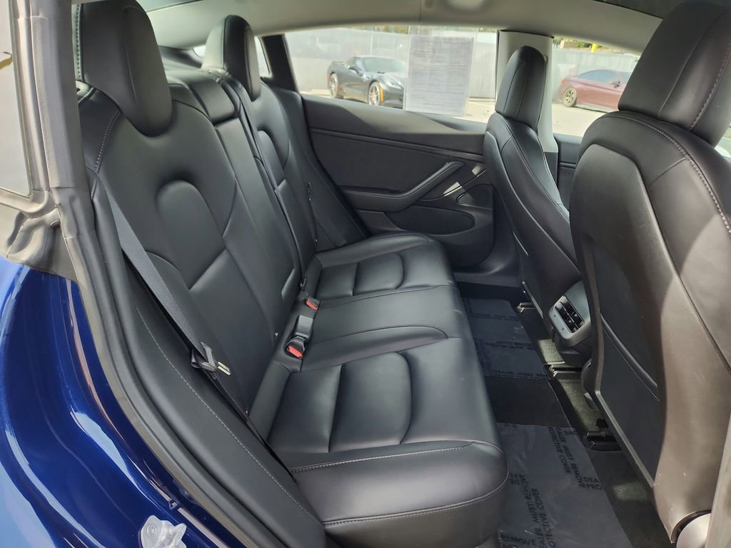 Used 2018 Tesla Model 3 Long Range AWD/4WD image 28