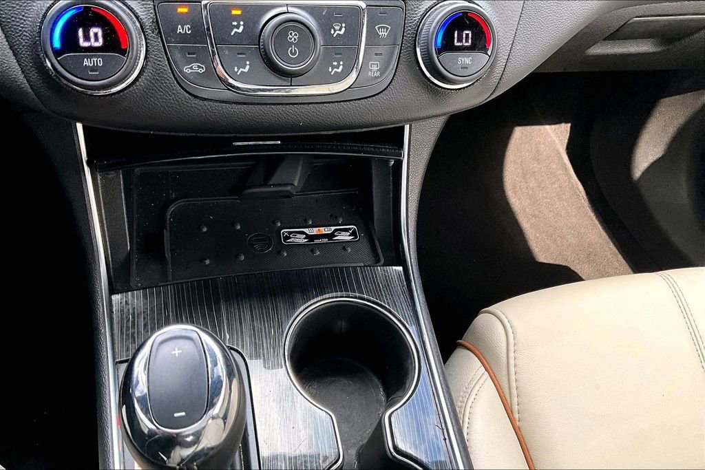 Used 2017 Chevrolet Impala Premier w/ Enhanced Convenience Package image 24