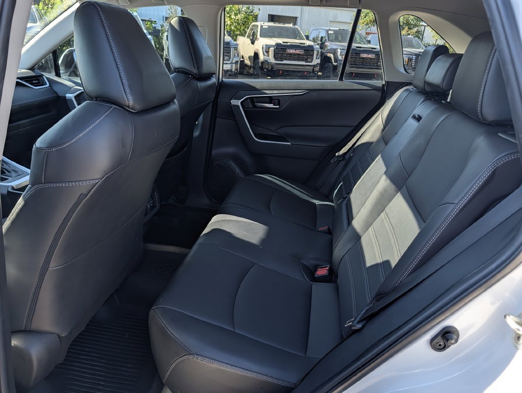 Used 2023 Toyota RAV4 XLE Premium FWD image 28