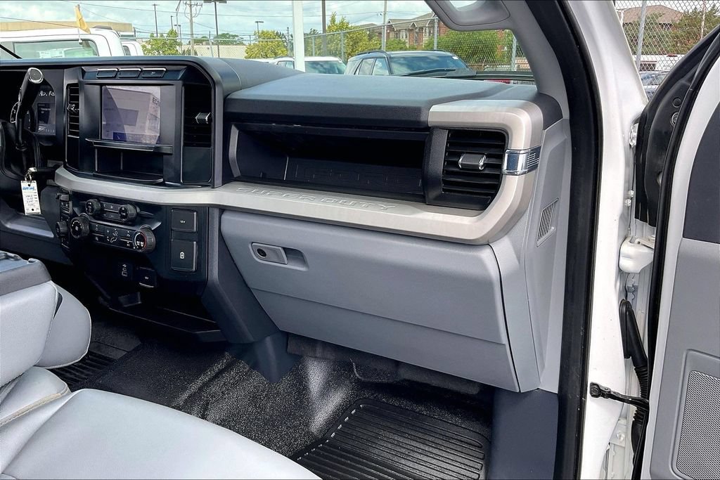 Used 2023 Ford F250 XL w/ XL Off-Road Package AWD/4WD image 15