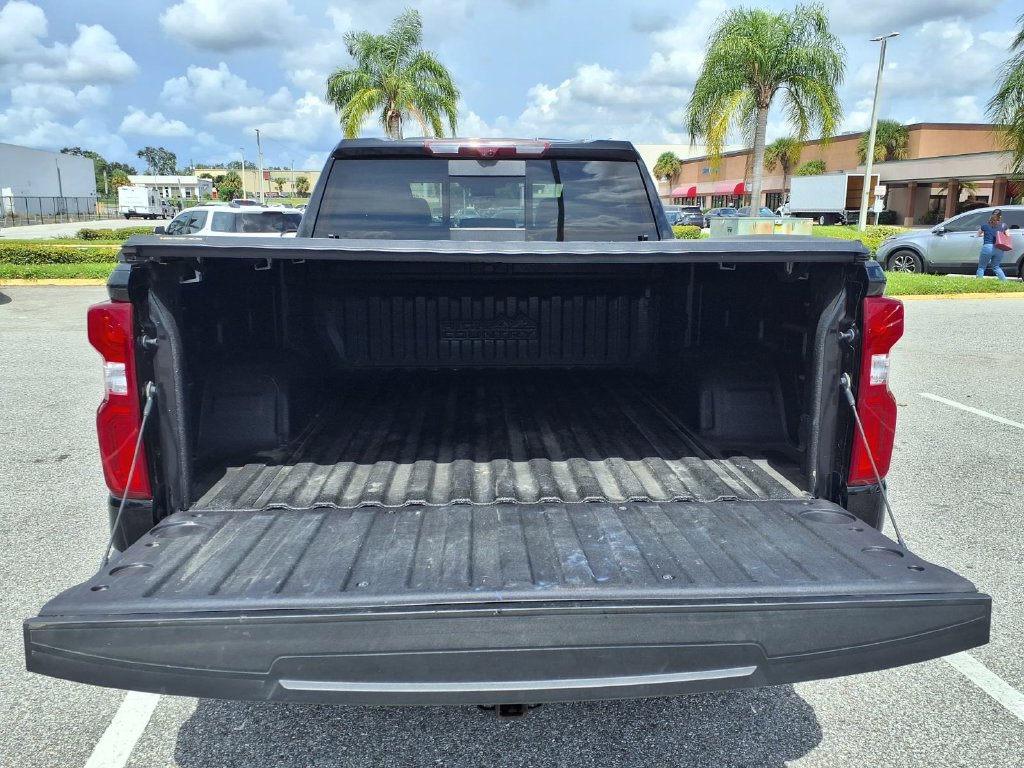Used 2024 Chevrolet Silverado 1500 High Country w/ Technology Package AWD/4WD image 21