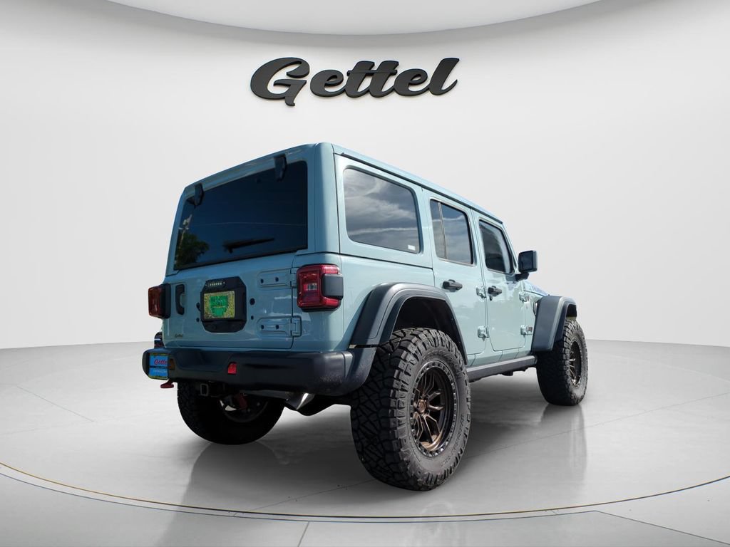 Used 2024 Jeep Wrangler Unlimited Rubicon w/ XTREMEE 35" Tire Package AWD/4WD image 5