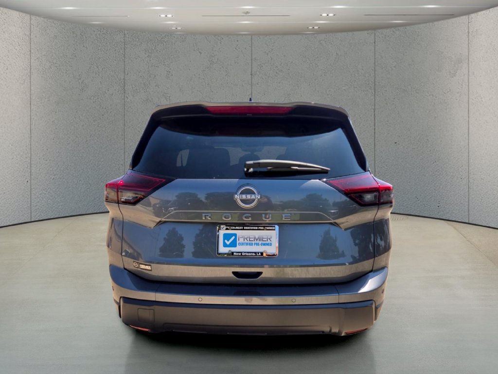 Used 2026 Nissan Rogue S FWD image 4