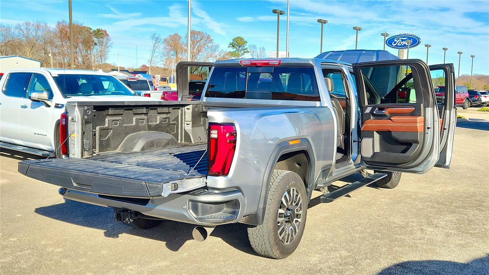 Used 2024 GMC Sierra 2500 Denali Ultimate image 6
