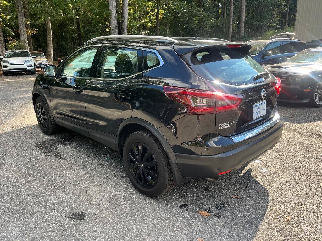 Used 2021 Nissan Rogue Sport SV FWD image 10