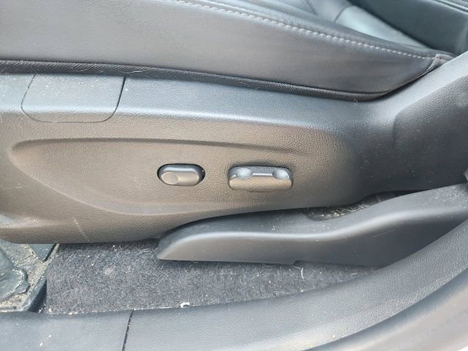 Used 2022 Buick Encore Preferred w/ Safety Package AWD/4WD image 9