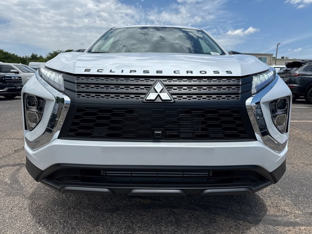 New 2026 Mitsubishi Eclipse Cross LE AWD/4WD image 2