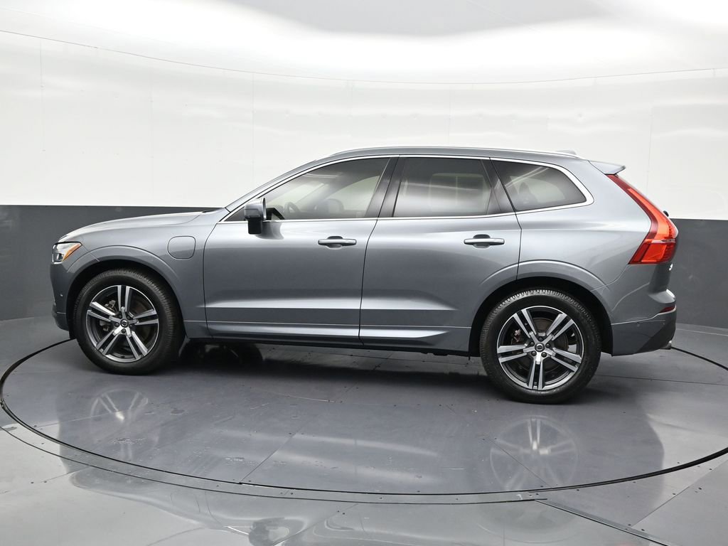 Used 2019 Volvo XC60 T8 Momentum w/ Premium Package image 2