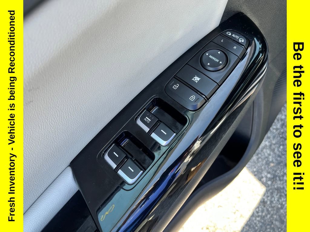 Used 2019 Kia Sportage EX w/ EX Sport Appearance Package image 12