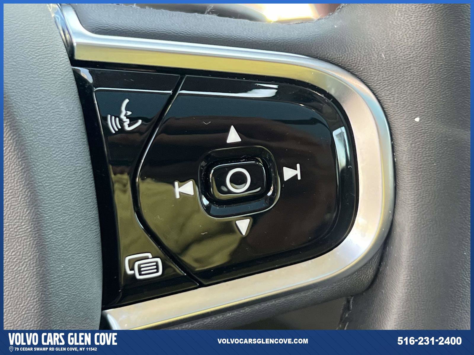 Certified 2024 Volvo XC60 B5 Plus w/ Protection Package Premier AWD/4WD image 22