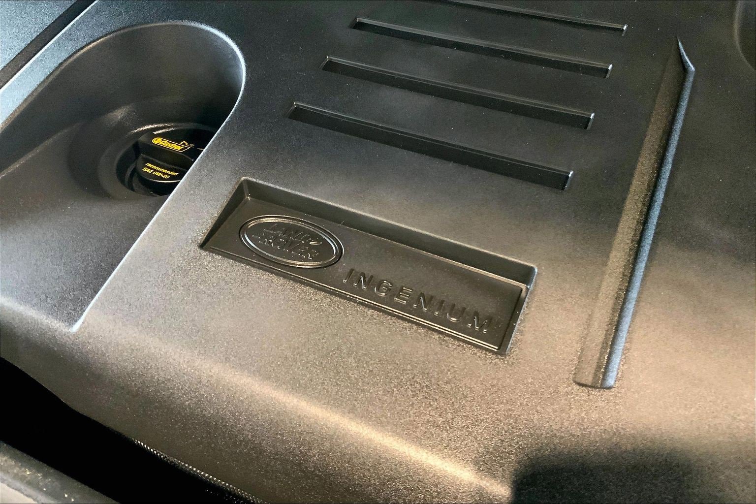 Used 2023 Land Rover Range Rover Long Wheelbase SE image 32