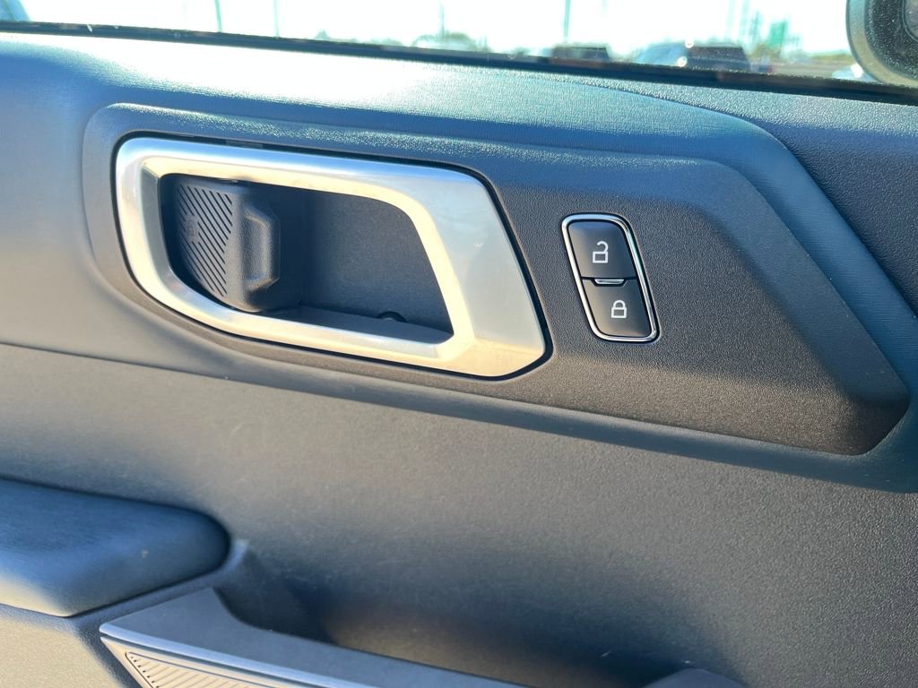 Used 2022 Ford Bronco Outer Banks image 11