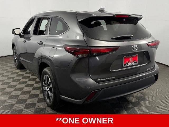 Used 2024 Toyota Highlander XLE image 6