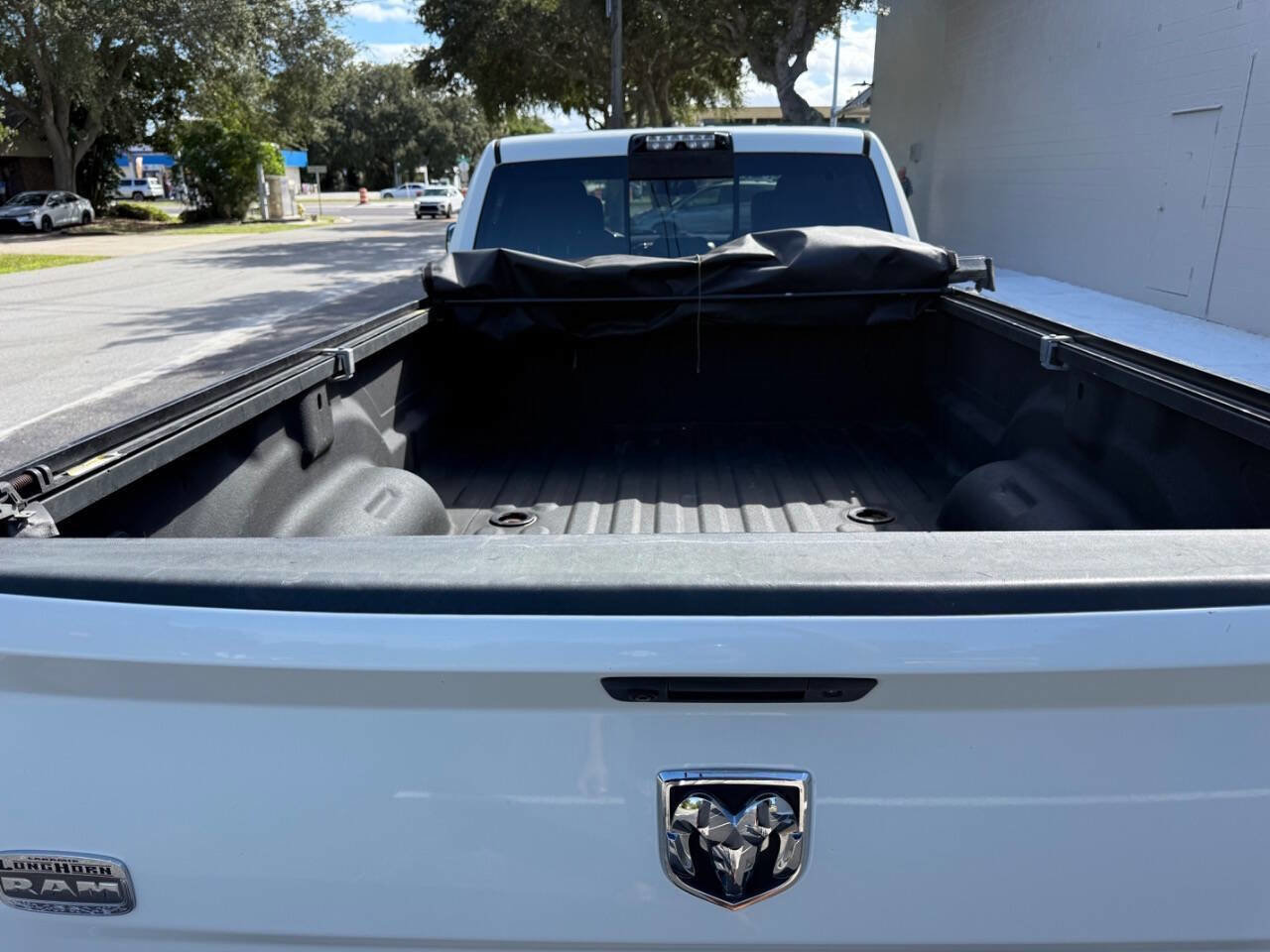 Used 2016 RAM 3500 Laramie Longhorn image 7