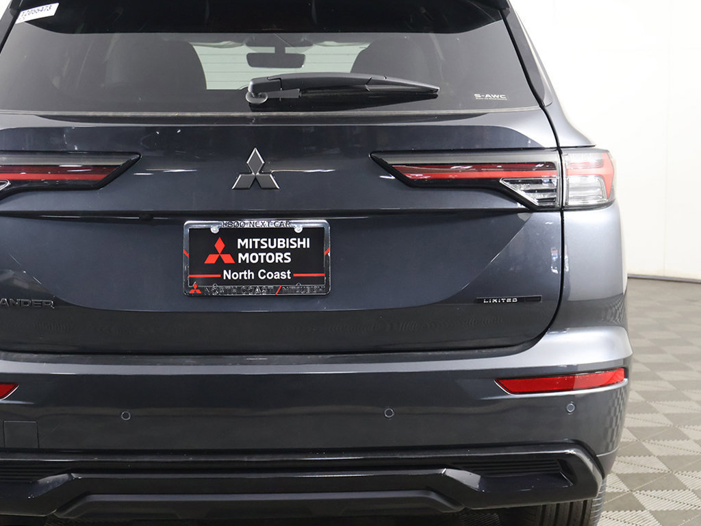 New 2026 Mitsubishi Outlander LE AWD/4WD image 16